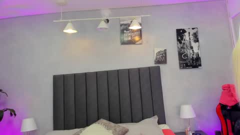 Snapshot of sven_basquiat chatting on 05-18-26, 07:31 Sven online show from 05-18-26, 07:31