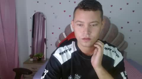 Snapshot of sven_fox723 chatting on 04-21-26, 11:49 Sven online show from 04-21-26, 11:49
