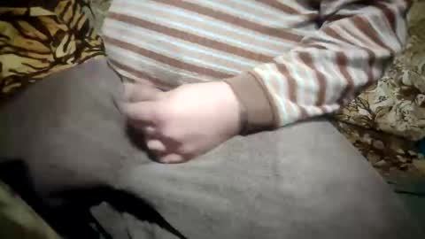 Snapshot of svetlio85 chatting on 02-23-25, 05:39 Svetlio online show from 02-23-25, 05:39