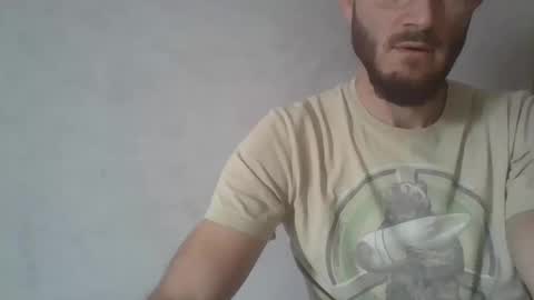 Snapshot of swarogpl chatting on 10-31-25, 11:00 swarogpl online show from 10-31-25, 11:00