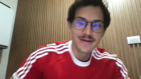 Snapshot of swboymx chatting on 09-29-25, 01:55 swboymx online show from 09-29-25, 01:55