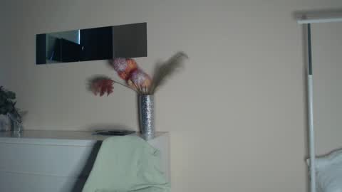 sweat_mia online show from 09-19-25, 03:02