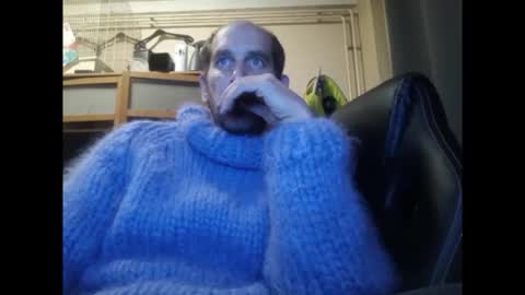 sweaterboy666 online show from 11-06-25, 02:45
