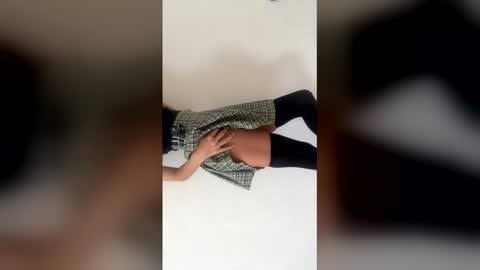 sweatypaee online show from 04-21-26, 08:31