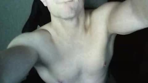 Snapshot of sweeeettt___ chatting on 09-21-25, 06:20 sweeeettt___ online show from 09-21-25, 06:20