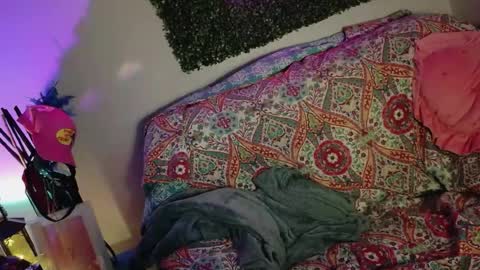 sweeetttea online show from 07-01-26, 04:40