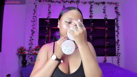 Snapshot of sweelanna chatting on 03-04-26, 01:22 sweet ana online show from 03-04-26, 01:22