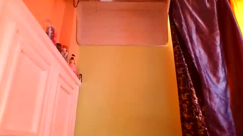 sweet52537 online show from 04-06-26, 07:31