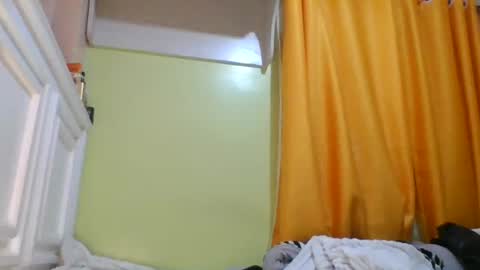 Snapshot of sweet52537 chatting on 04-19-26, 05:34 sweet52537 online show from 04-19-26, 05:34