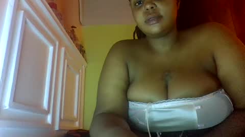 Snapshot of sweet52537 chatting on 07-21-26, 04:26 sweet52537 online show from 07-21-26, 04:26