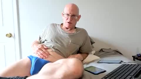 Zeppelin man online show from 05-15-26, 02:24