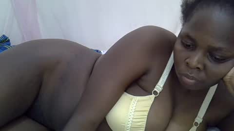 Snapshot of sweet_0012 chatting on 08-01-26, 06:01 Cecee online show from 08-01-26, 06:01
