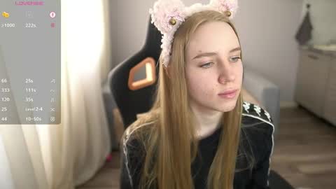 Snapshot of sweet__michelle chatting on 04-24-26, 11:01 Michelle online show from 04-24-26, 11:01