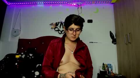 sweet__suck69bitch online show from 01-07-25, 02:42