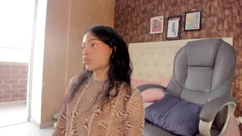 Vanessa online show from 05-19-26, 10:05