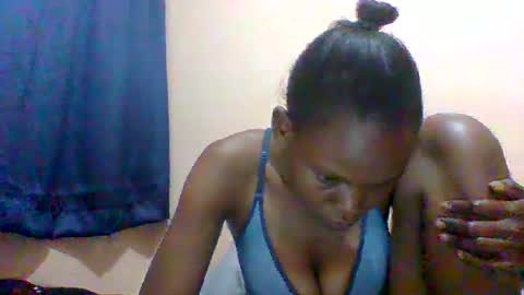 sweet_adora online show from 02-07-25, 06:56