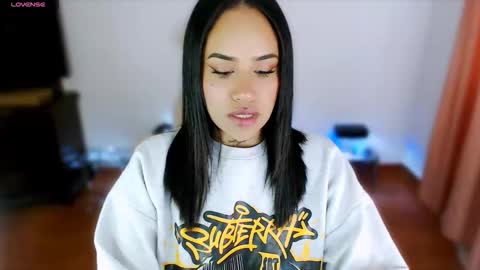 Stephanie online show from 11-25-25, 12:05