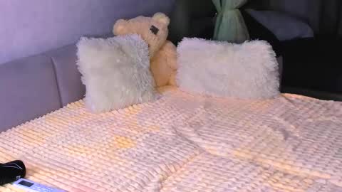 Alice online show from 10-27-25, 03:38