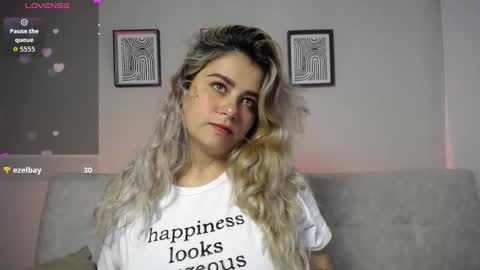 Bella Valery online show from 11-12-25, 09:36