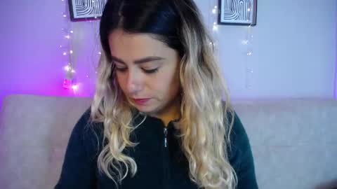 Bella Valery online show from 04-11-26, 02:10