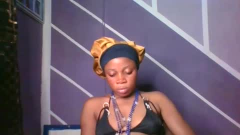 Snapshot of sweet_berry31 chatting on 02-25-26, 07:56 baby girl online show from 02-25-26, 07:56