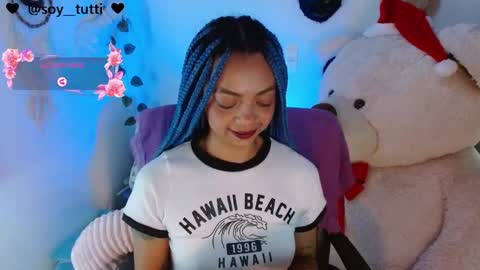 Snapshot of sweet_bluee chatting on 12-17-24, 07:04 Tutti  online show from 12-17-24, 07:04