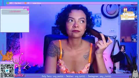 Snapshot of sweet_bluee chatting on 09-28-25, 10:26 Tutti  online show from 09-28-25, 10:26