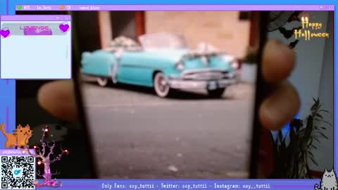 Snapshot of sweet_bluee chatting on 10-27-25, 02:10 Tutti  online show from 10-27-25, 02:10