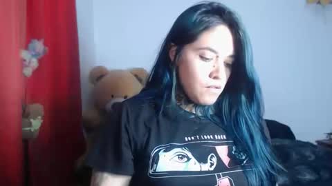 Snapshot of sweet_bubblee chatting on 05-27-26, 10:29 Bubbles online show from 05-27-26, 10:29