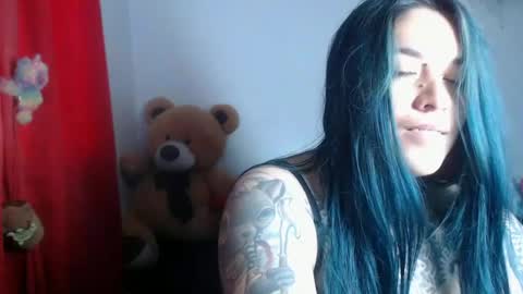 Snapshot of sweet_bubblee chatting on 06-17-26, 10:32 Bubbles online show from 06-17-26, 10:32