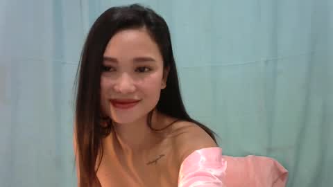 Snapshot of sweet_candice97 chatting on 01-04-25, 12:27 candy online show from 01-04-25, 12:27