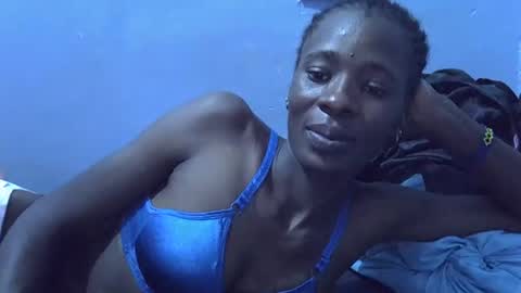 sweet_candie01 online show from 04-05-26, 06:10