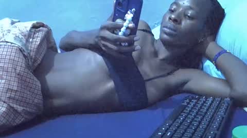 Snapshot of sweet_candie01 chatting on 05-06-26, 04:01 sweet_candie01 online show from 05-06-26, 04:01