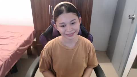 sweet_cassyxx online show from 02-16-26, 07:59