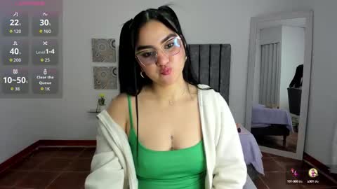 Snapshot of sweet_catita chatting on 10-07-25, 12:57 Cata online show from 10-07-25, 12:57
