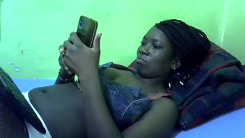 sweet_cherie1 online show from 05-23-26, 09:13