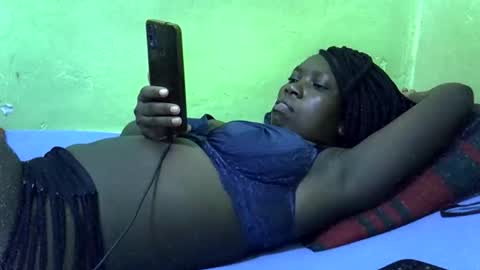 sweet_cherie1 online show from 05-25-26, 06:36