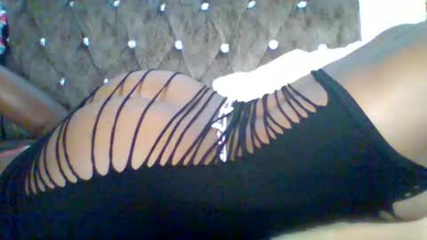 sweet_cherry007 online show from 10-07-25, 02:09