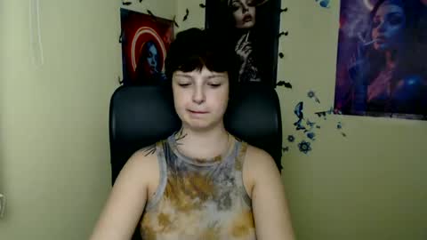 Snapshot of sweet_cherryg chatting on 07-03-26, 06:14 Ivy online show from 07-03-26, 06:14