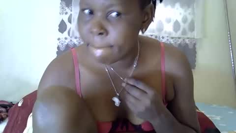 Snapshot of sweet_dori33 chatting on 02-24-26, 10:35 sweet_dori33 online show from 02-24-26, 10:35