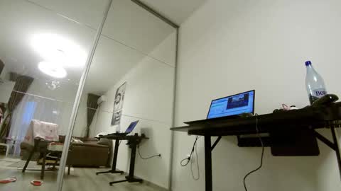           online show from 01-08-26, 06:59