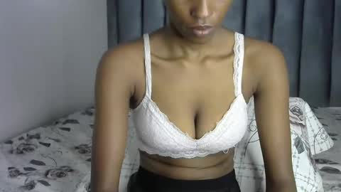 sweet_freaky online show from 01-06-26, 05:22