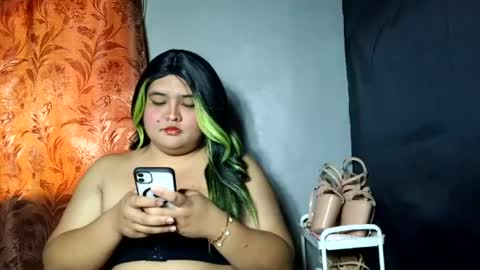 sweet_frex123 online show from 07-21-26, 04:26