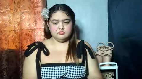 sweet_frex123 online show from 07-26-26, 03:36