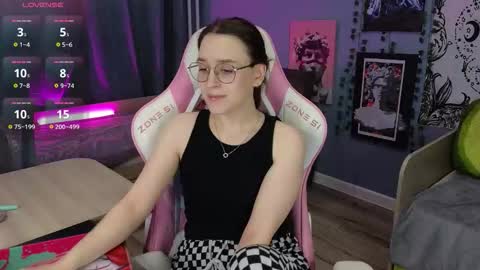 Snapshot of sweet_frosty chatting on 02-03-26, 04:43 Alice online show from 02-03-26, 04:43