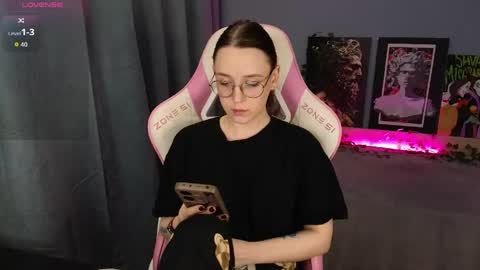 Alice online show from 04-12-26, 04:06