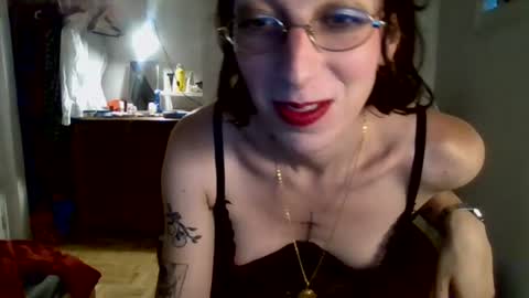 Snapshot of sweet_harvey chatting on 06-11-26, 11:47 sweet_harvey online show from 06-11-26, 11:47