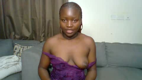 Snapshot of sweet_jenica chatting on 07-02-26, 04:40 ESTHER NEEMA online show from 07-02-26, 04:40