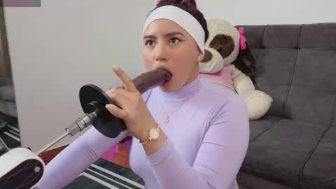 Snapshot of sweet_khristie chatting on 05-11-26, 03:23 KhristieJoin The Fan Club online show from 05-11-26, 03:23