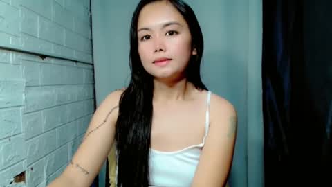 Snapshot of sweet_laika chatting on 04-22-26, 04:37 LAIKA online show from 04-22-26, 04:37